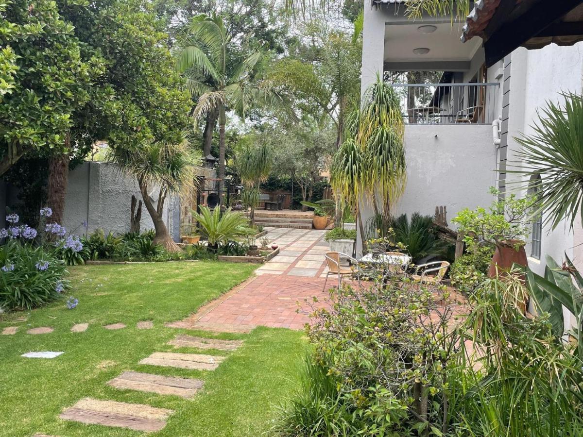 Africa Footprints Lodge Kempton Park Eksteriør billede